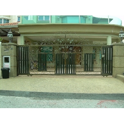 Sliding Gate